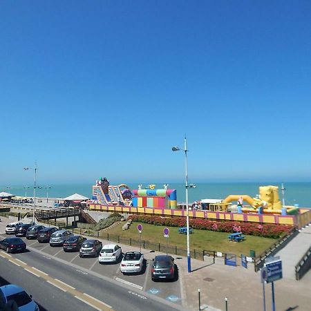Le Tréport Residence Du Bord De Mer 9 Appartements Avec Une Vraie Vue Mer מראה חיצוני תמונה