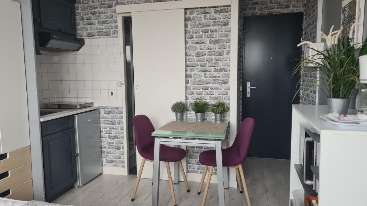 Le Tréport Residence Du Bord De Mer 9 Appartements Avec Une Vraie Vue Mer מראה חיצוני תמונה