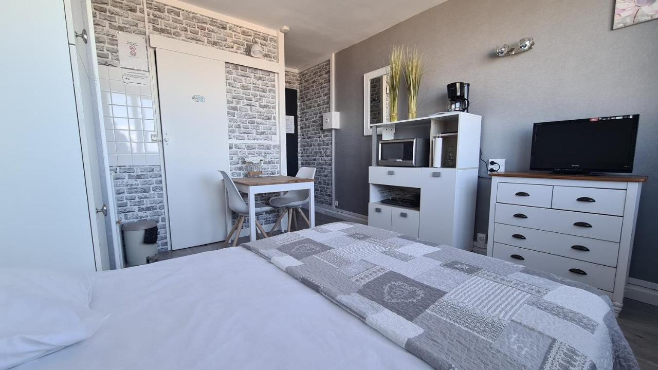 Le Tréport Residence Du Bord De Mer 9 Appartements Avec Une Vraie Vue Mer מראה חיצוני תמונה
