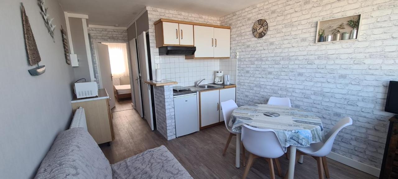Le Tréport Residence Du Bord De Mer 9 Appartements Avec Une Vraie Vue Mer מראה חיצוני תמונה