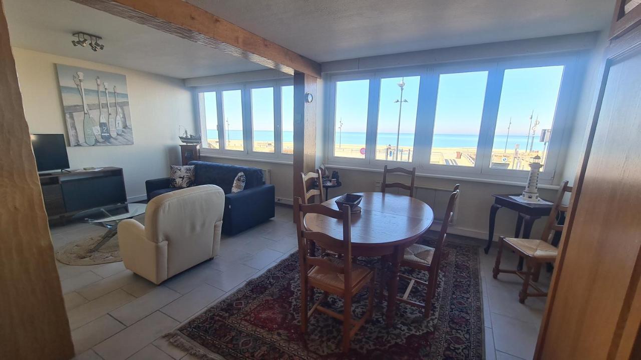 Le Tréport Residence Du Bord De Mer 9 Appartements Avec Une Vraie Vue Mer מראה חיצוני תמונה