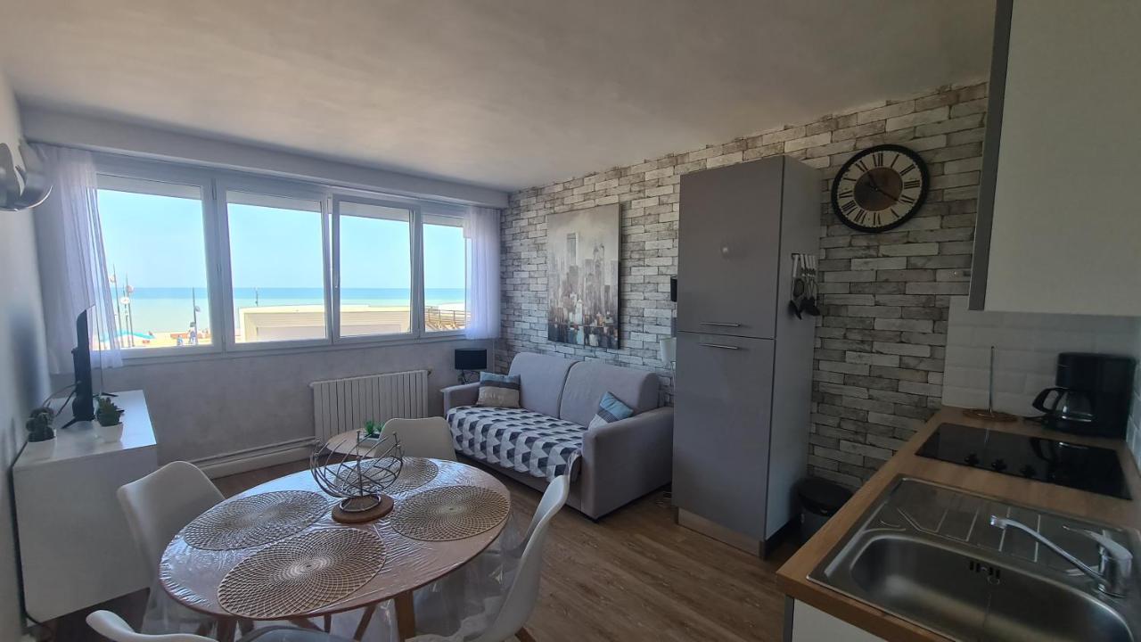 Le Tréport Residence Du Bord De Mer 9 Appartements Avec Une Vraie Vue Mer מראה חיצוני תמונה