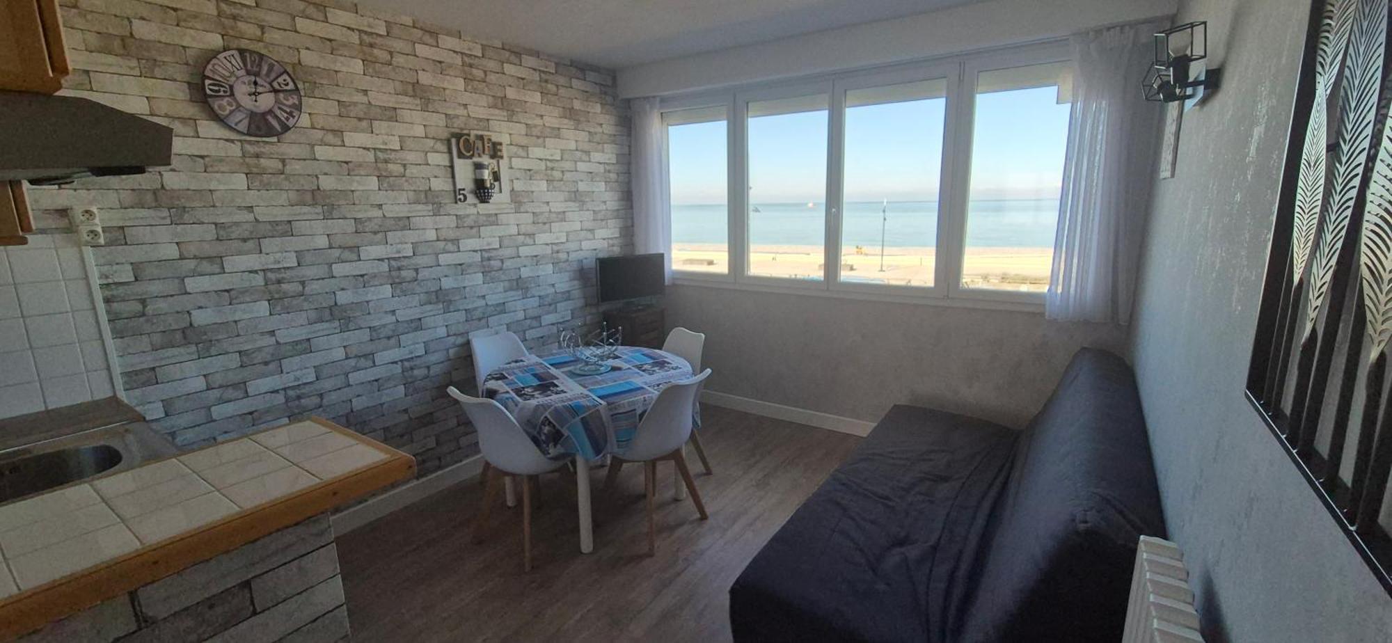Le Tréport Residence Du Bord De Mer 9 Appartements Avec Une Vraie Vue Mer מראה חיצוני תמונה