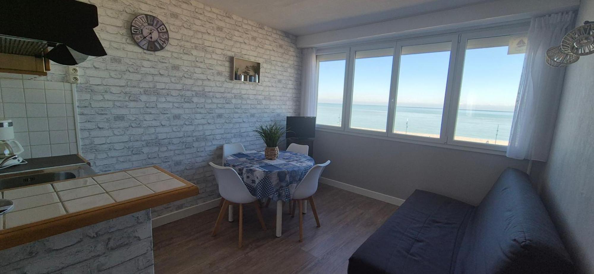Le Tréport Residence Du Bord De Mer 9 Appartements Avec Une Vraie Vue Mer מראה חיצוני תמונה