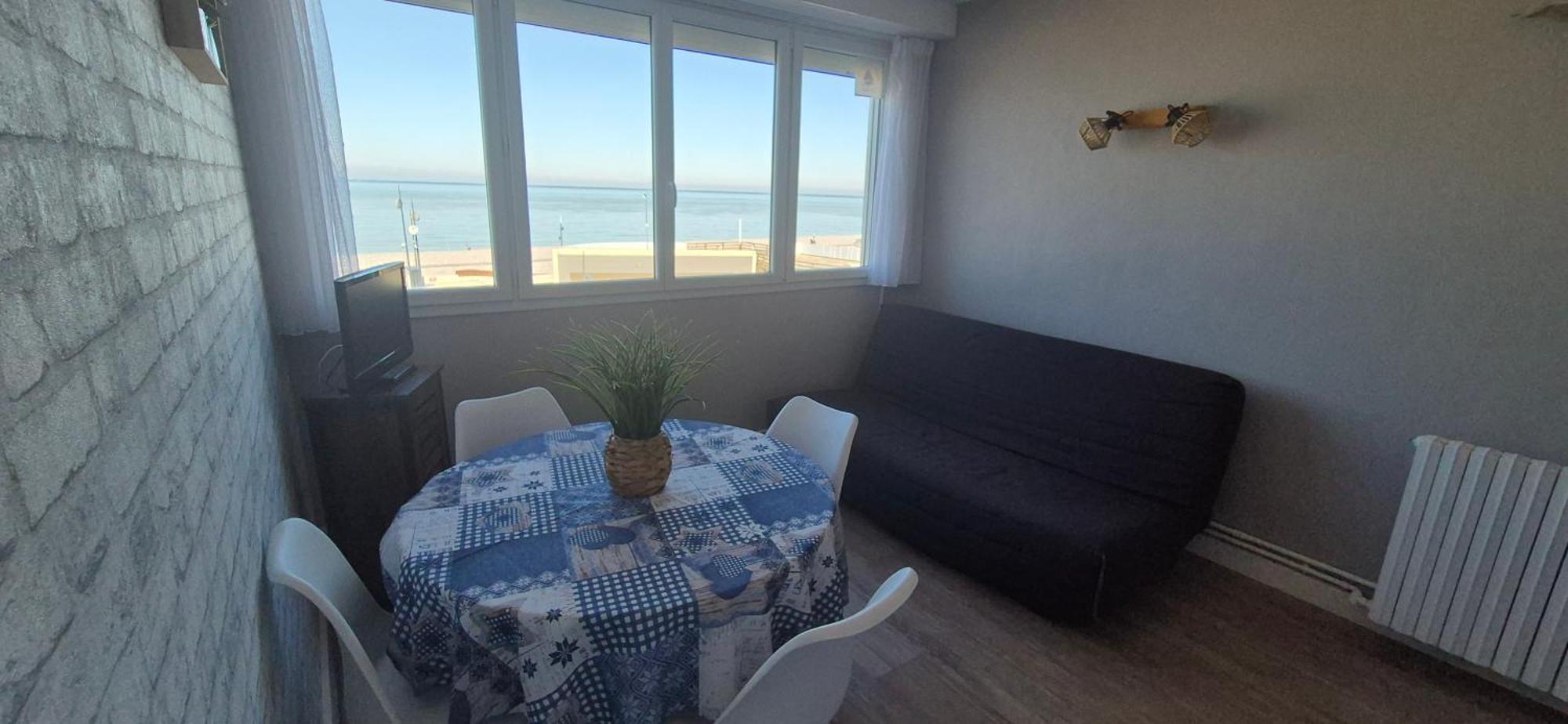 Le Tréport Residence Du Bord De Mer 9 Appartements Avec Une Vraie Vue Mer מראה חיצוני תמונה
