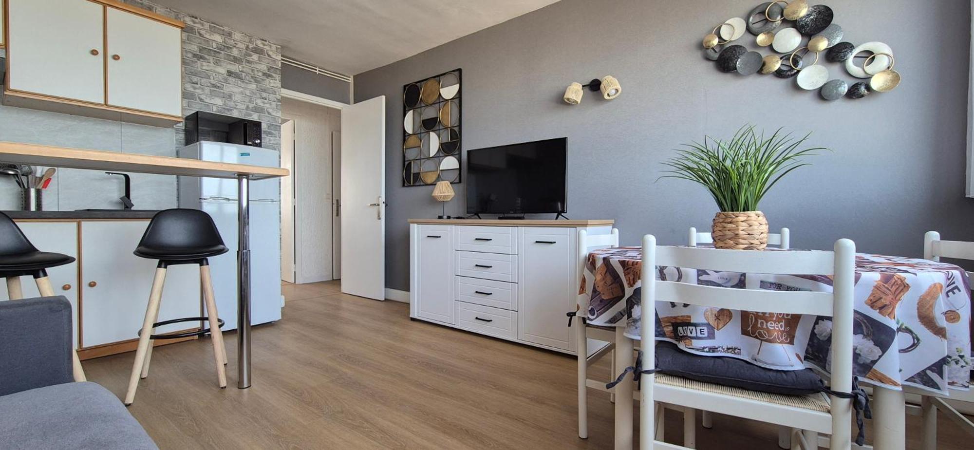 Le Tréport Residence Du Bord De Mer 9 Appartements Avec Une Vraie Vue Mer מראה חיצוני תמונה