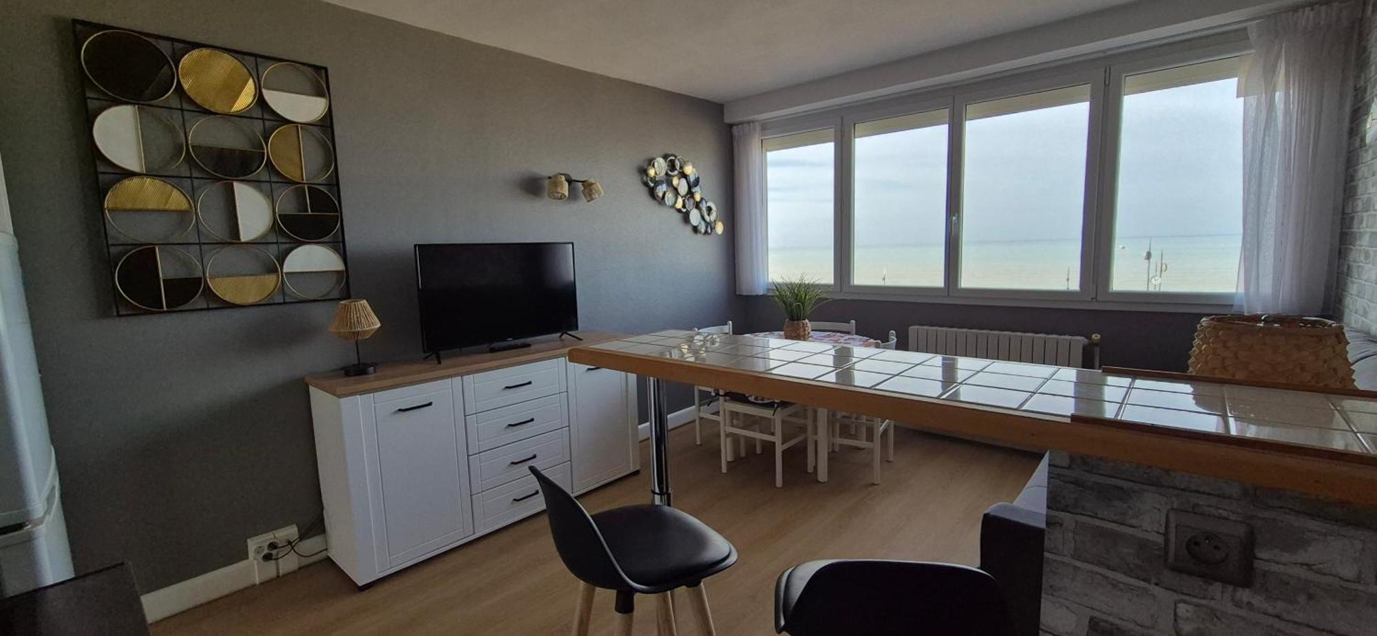 Le Tréport Residence Du Bord De Mer 9 Appartements Avec Une Vraie Vue Mer מראה חיצוני תמונה